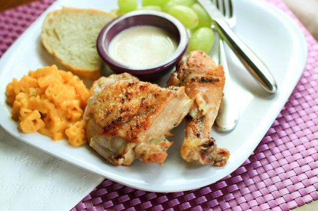 Grilled chicken with White sauce