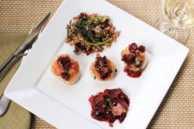 seared scallops with cherry sauce