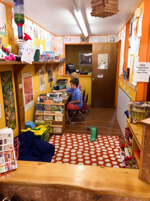 snowy peaks estes park co