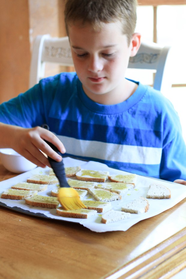 making crostini