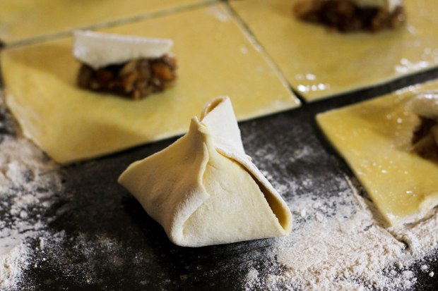 making a beggars purse